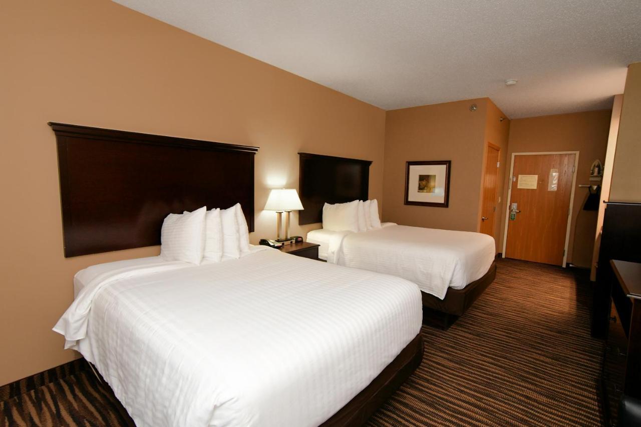 Cobblestone Inn & Suites - Denison | Majestic Hills Exterior foto