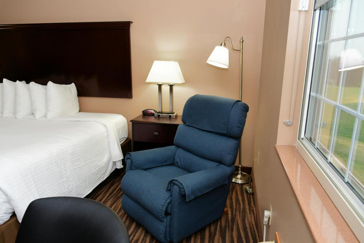 Cobblestone Inn & Suites - Denison | Majestic Hills Exterior foto