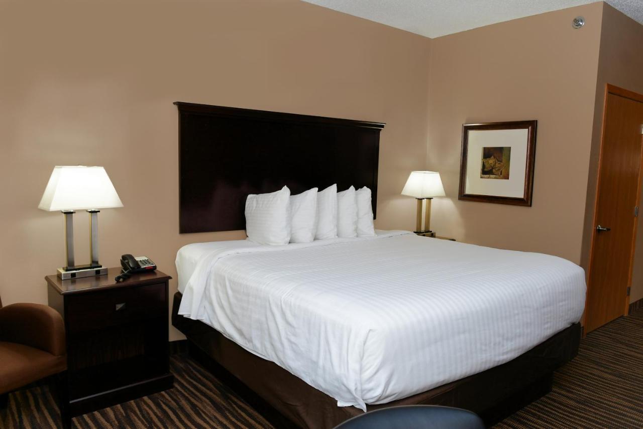 Cobblestone Inn & Suites - Denison | Majestic Hills Exterior foto