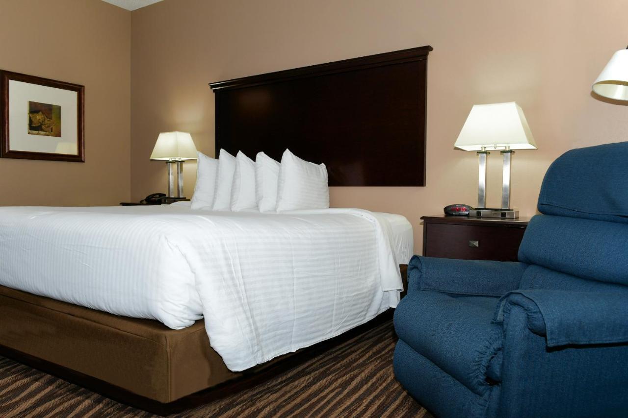 Cobblestone Inn & Suites - Denison | Majestic Hills Exterior foto