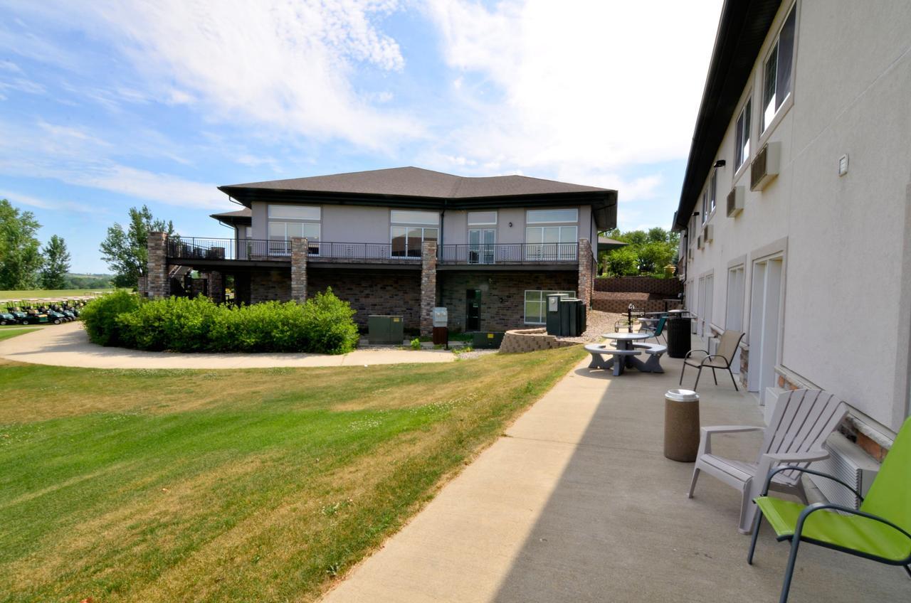 Cobblestone Inn & Suites - Denison | Majestic Hills Exterior foto