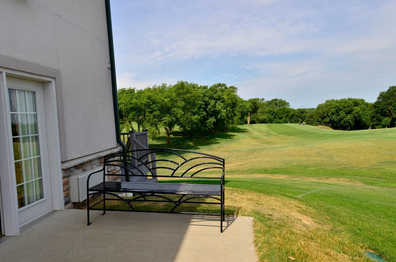Cobblestone Inn & Suites - Denison | Majestic Hills Exterior foto